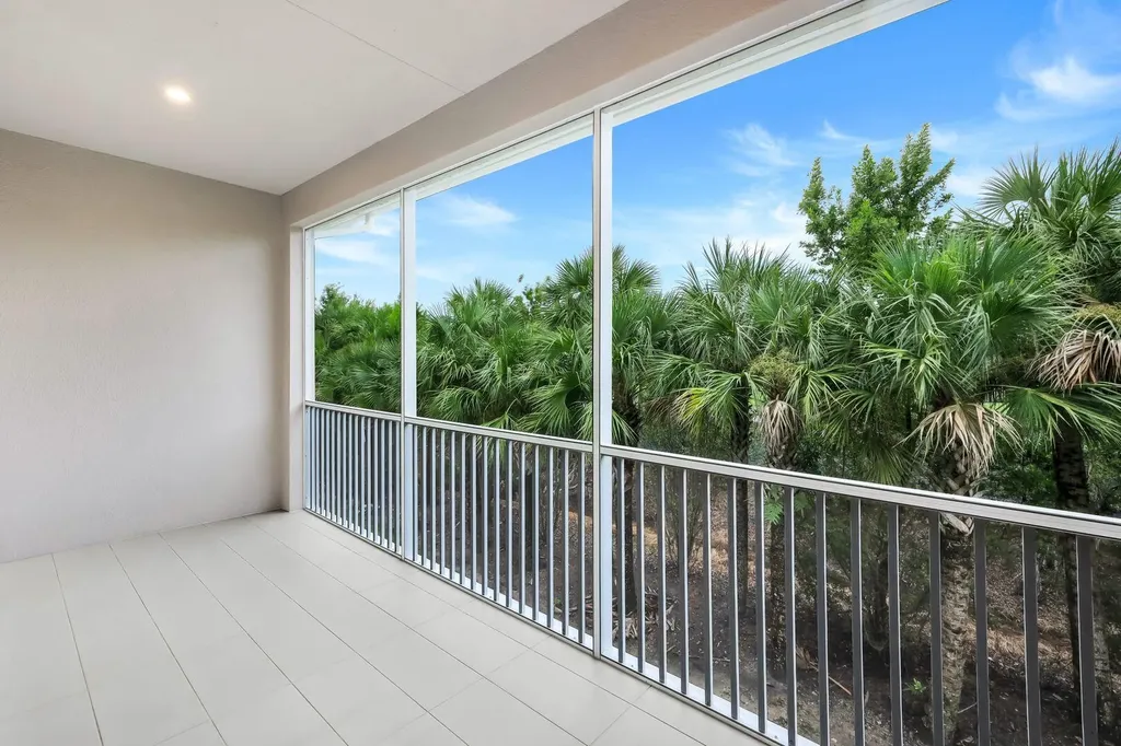 280 Indies Drive E Naples FL 34114