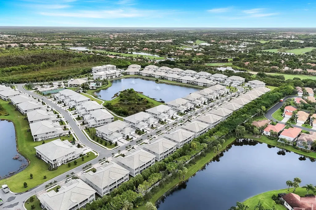 280 Indies Drive E Naples FL 34114