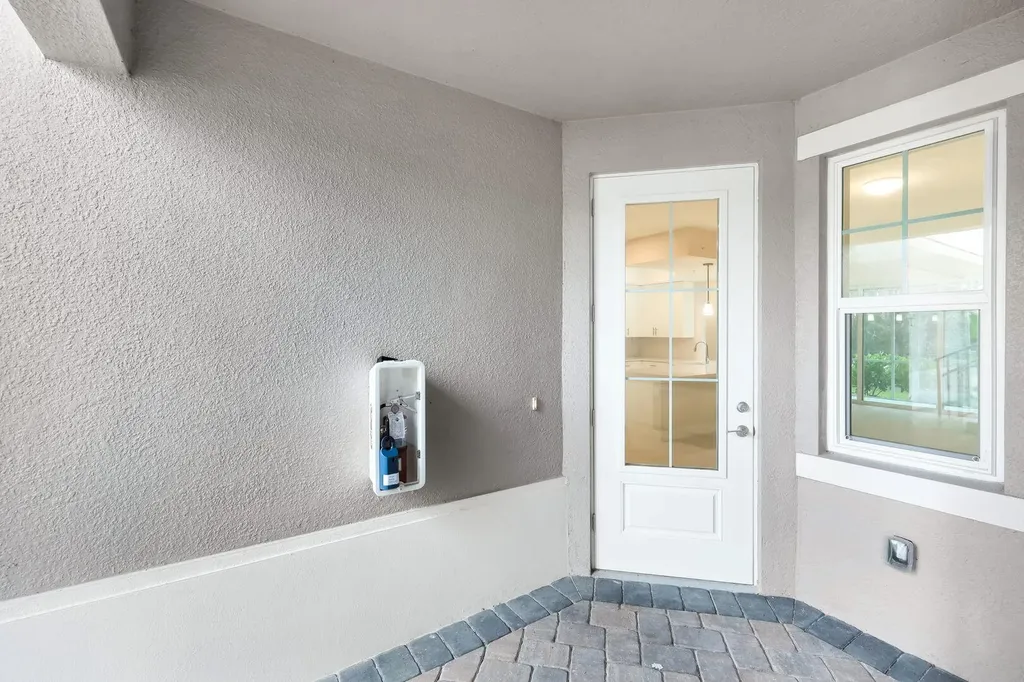 286 Indies Drive E Naples FL 34114