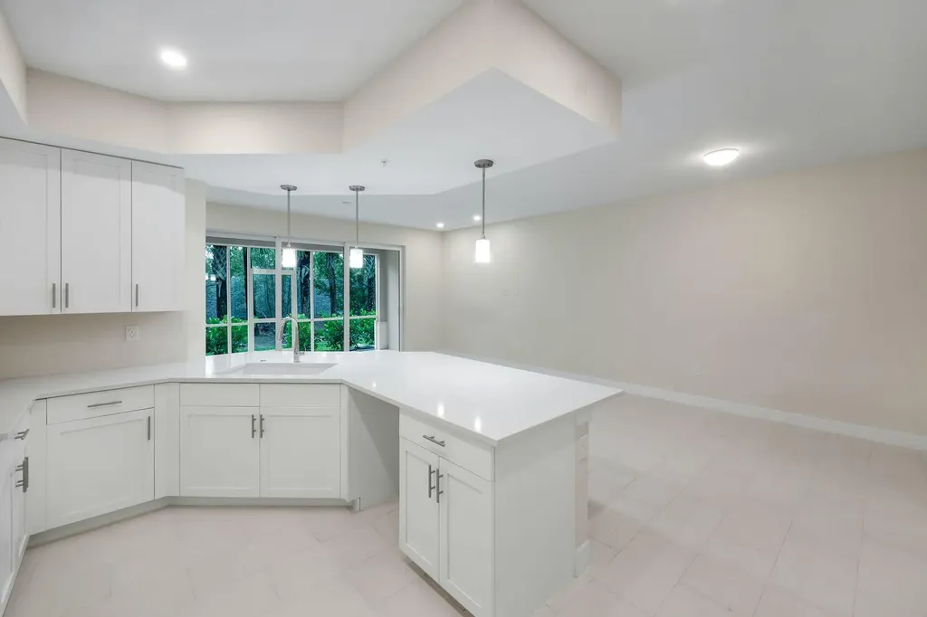 286 Indies Drive E Naples FL 34114