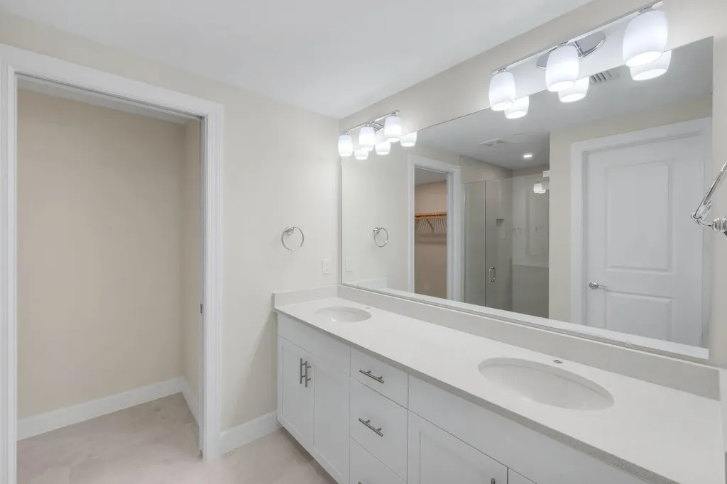 286 Indies Drive E Naples FL 34114