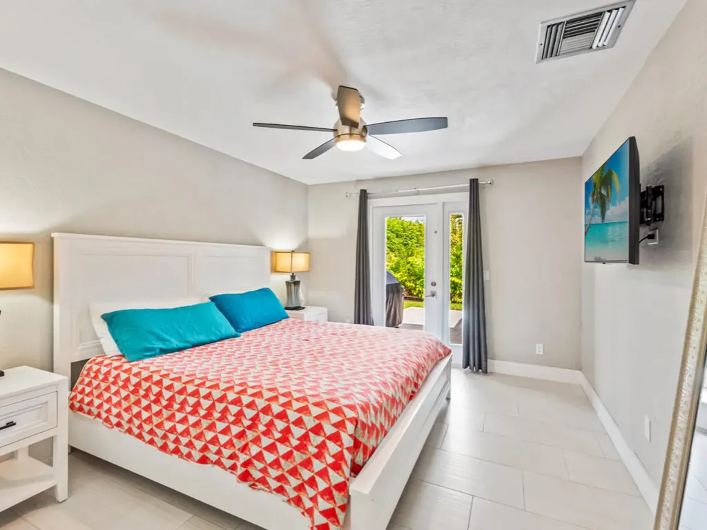 291 W Flamingo Circle Marco Island FL 34145