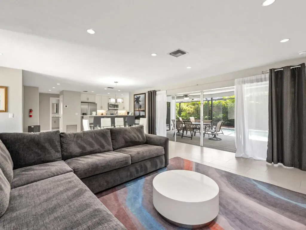 291 W Flamingo Circle Marco Island FL 34145