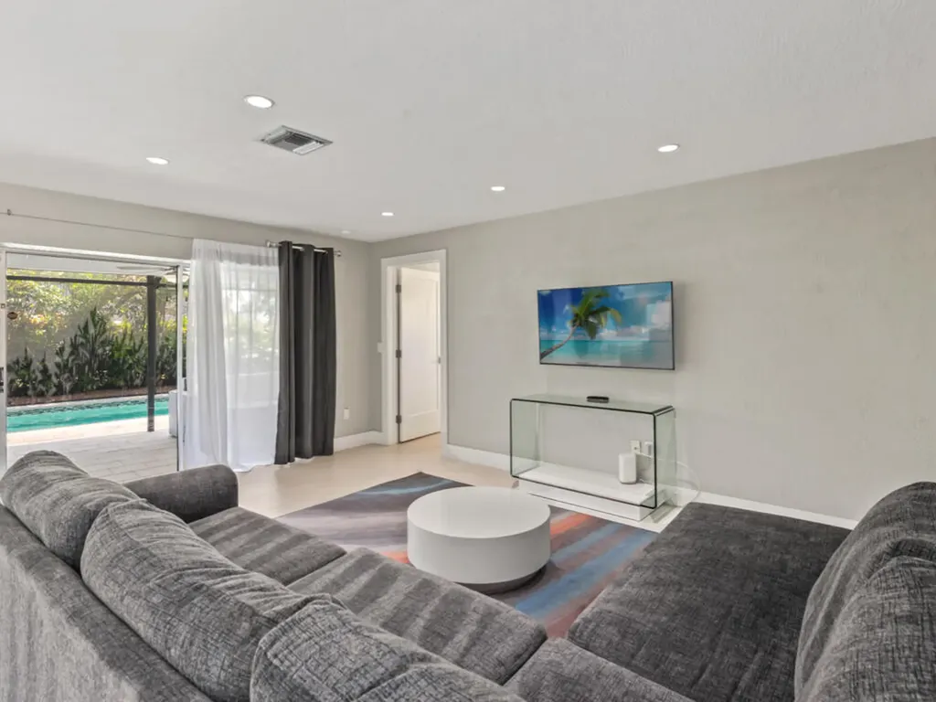 291 W Flamingo Circle Marco Island FL 34145