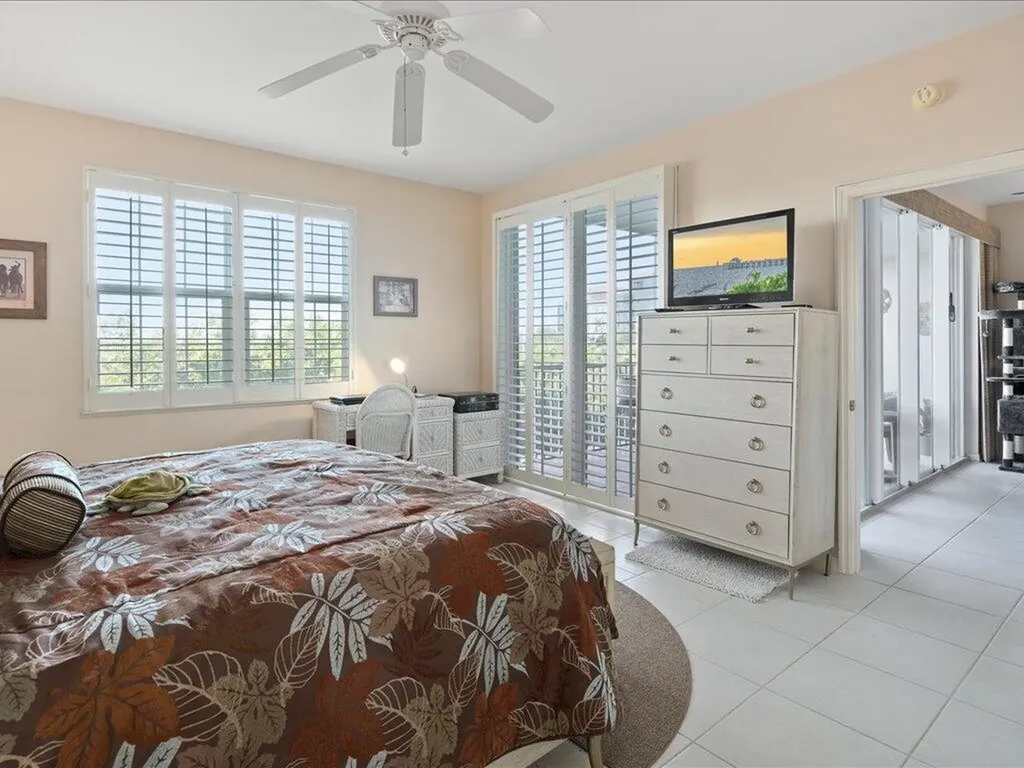 269 Vintage Bay Marco Island FL 34145
