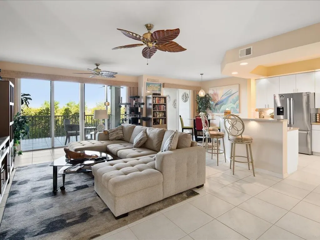 269 Vintage Bay Marco Island FL 34145