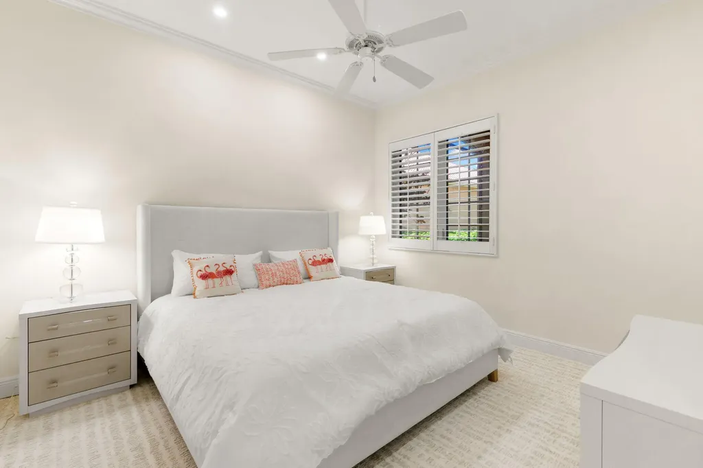 5962 Hammock Isles Circle Naples FL 34119