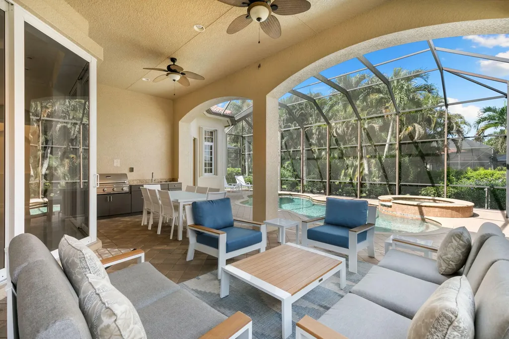 5962 Hammock Isles Circle Naples FL 34119