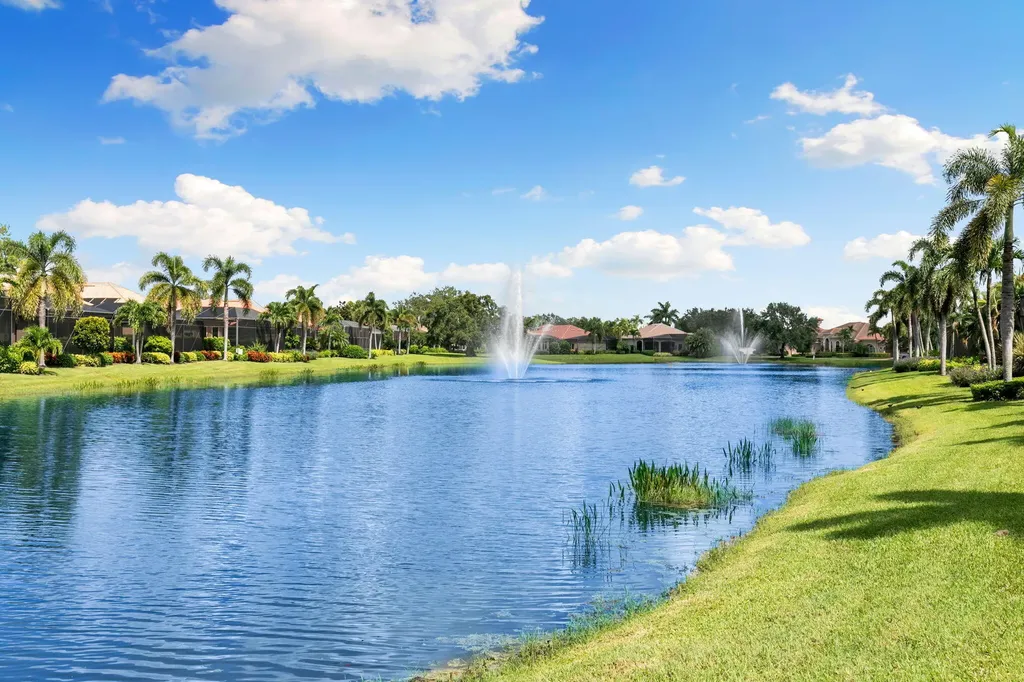 5962 Hammock Isles Circle Naples FL 34119