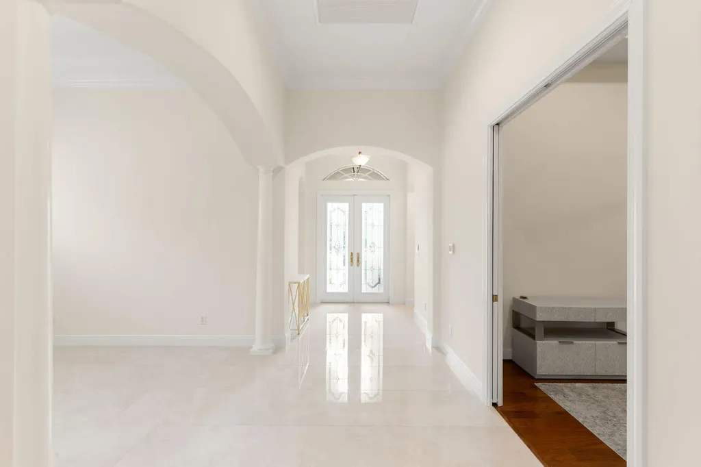 5962 Hammock Isles Circle Naples FL 34119