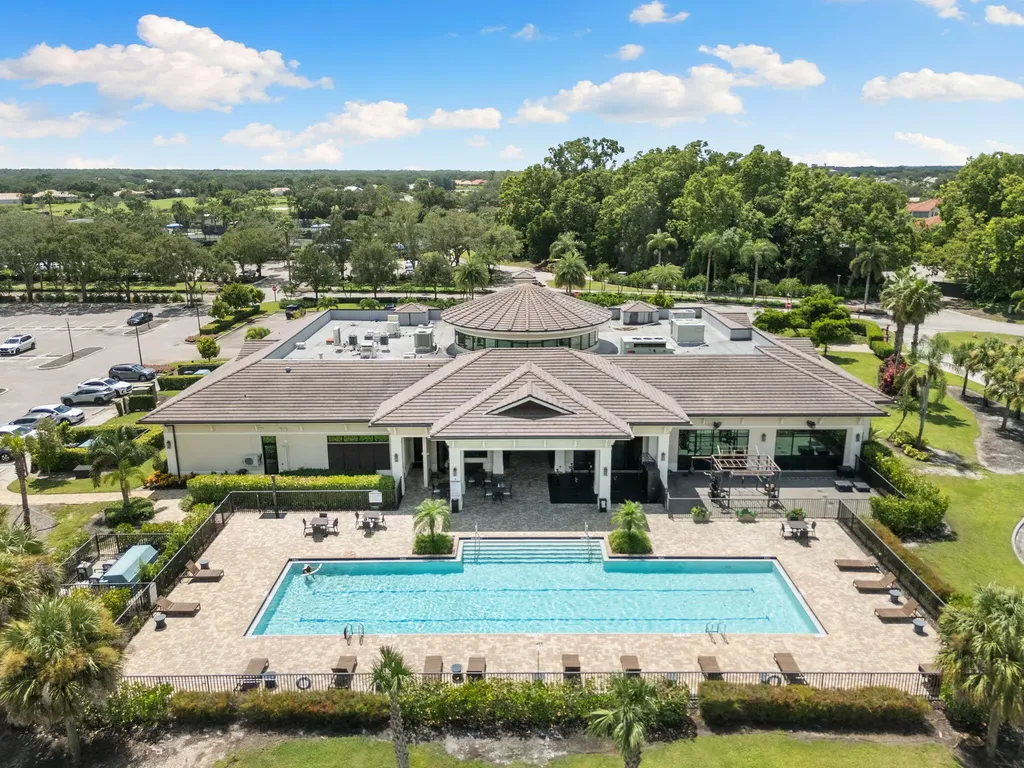 5962 Hammock Isles Circle Naples FL 34119