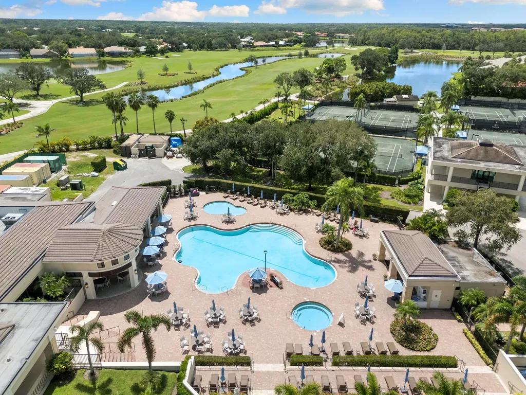 5962 Hammock Isles Circle Naples FL 34119