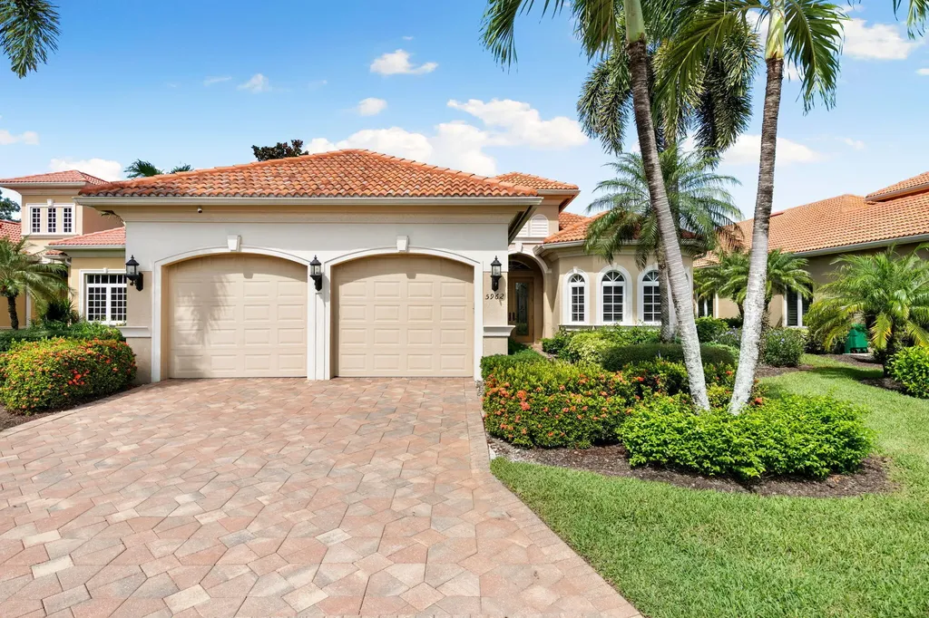 5962 Hammock Isles Circle Naples FL 34119