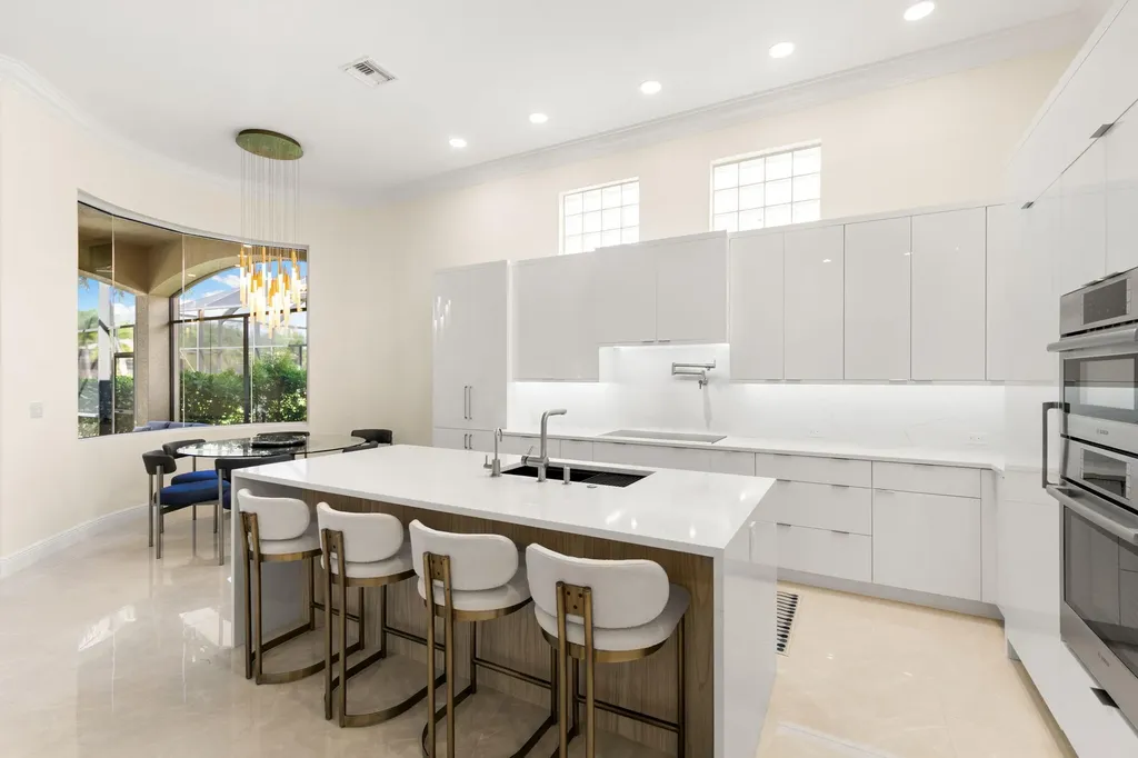 5962 Hammock Isles Circle Naples FL 34119