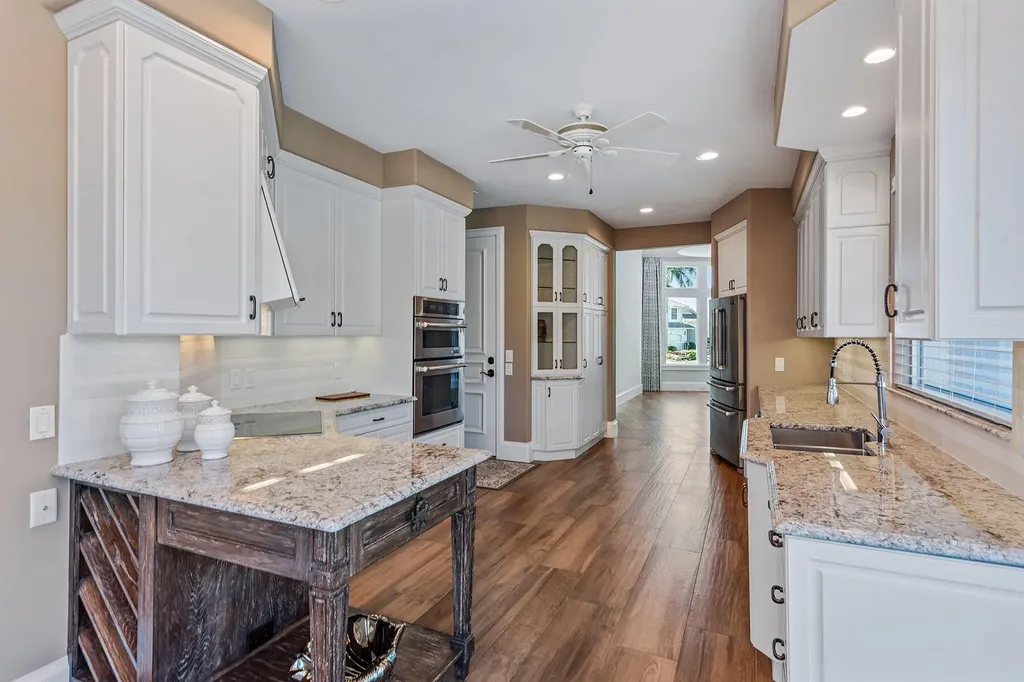 482 Clifton Court Marco Island FL 34145