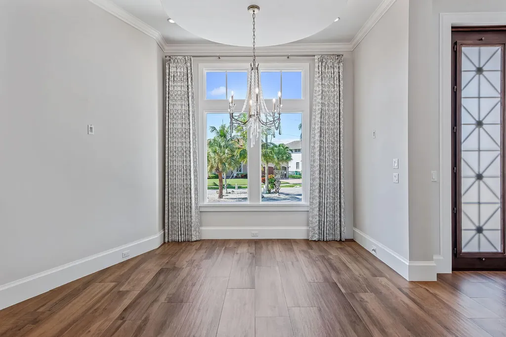 482 Clifton Court Marco Island FL 34145