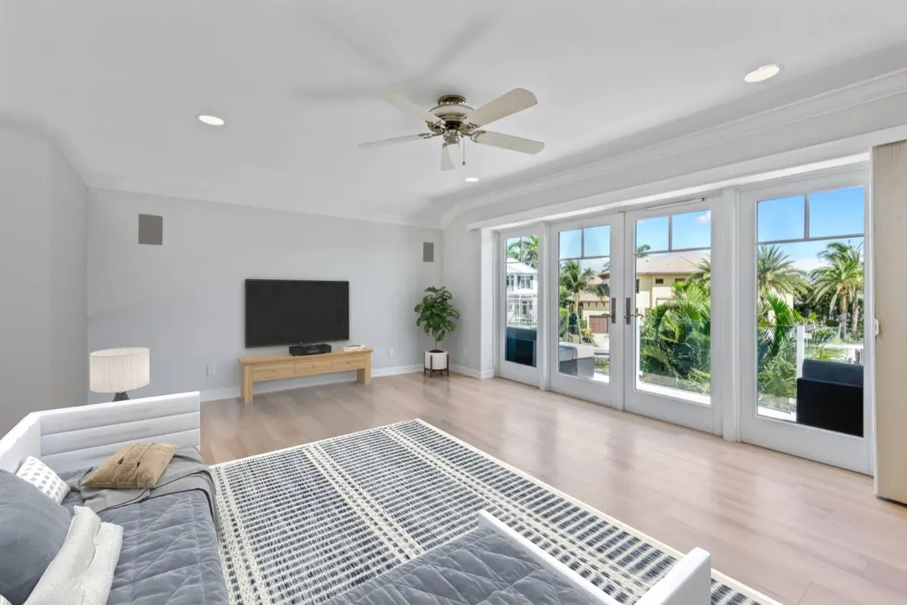 482 Clifton Court Marco Island FL 34145