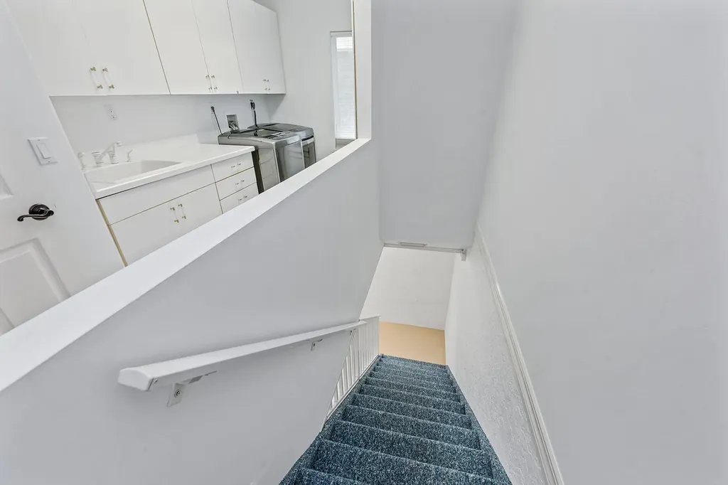 482 Clifton Court Marco Island FL 34145