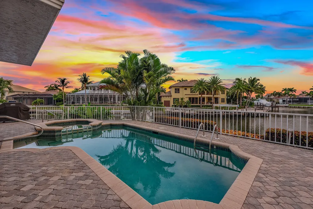 482 Clifton Court Marco Island FL 34145