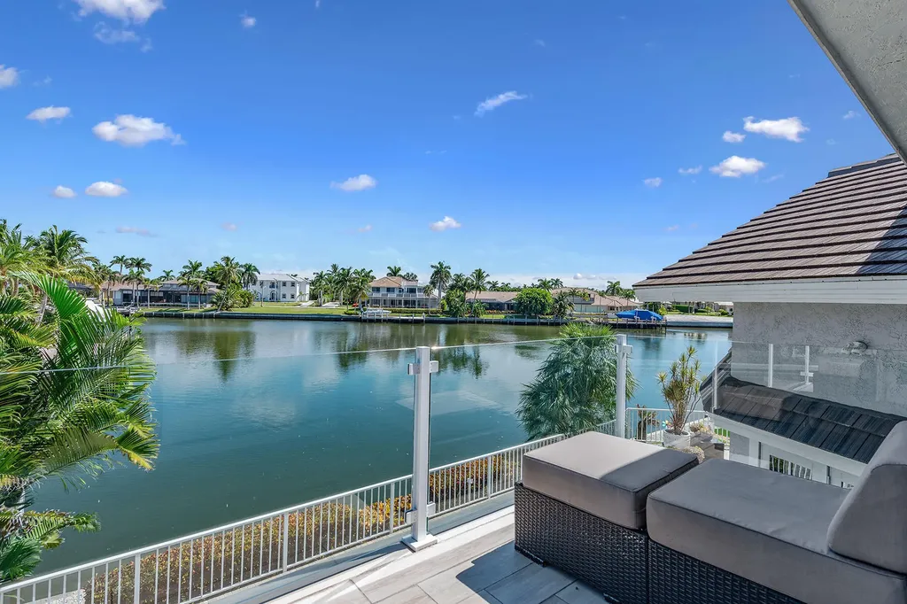 482 Clifton Court Marco Island FL 34145