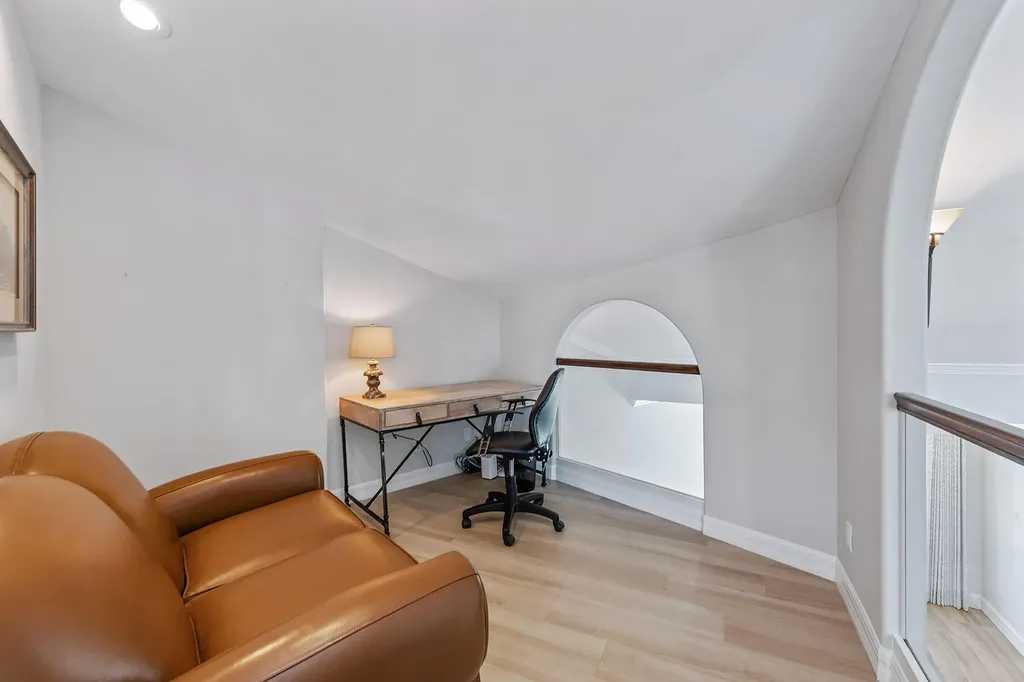 482 Clifton Court Marco Island FL 34145