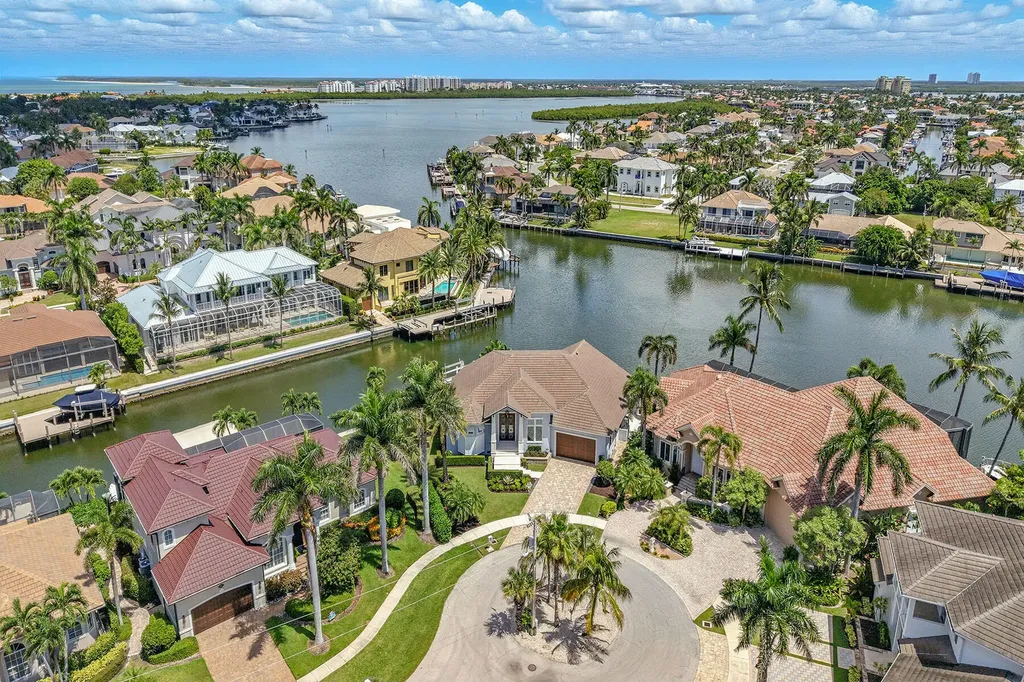 482 Clifton Court Marco Island FL 34145
