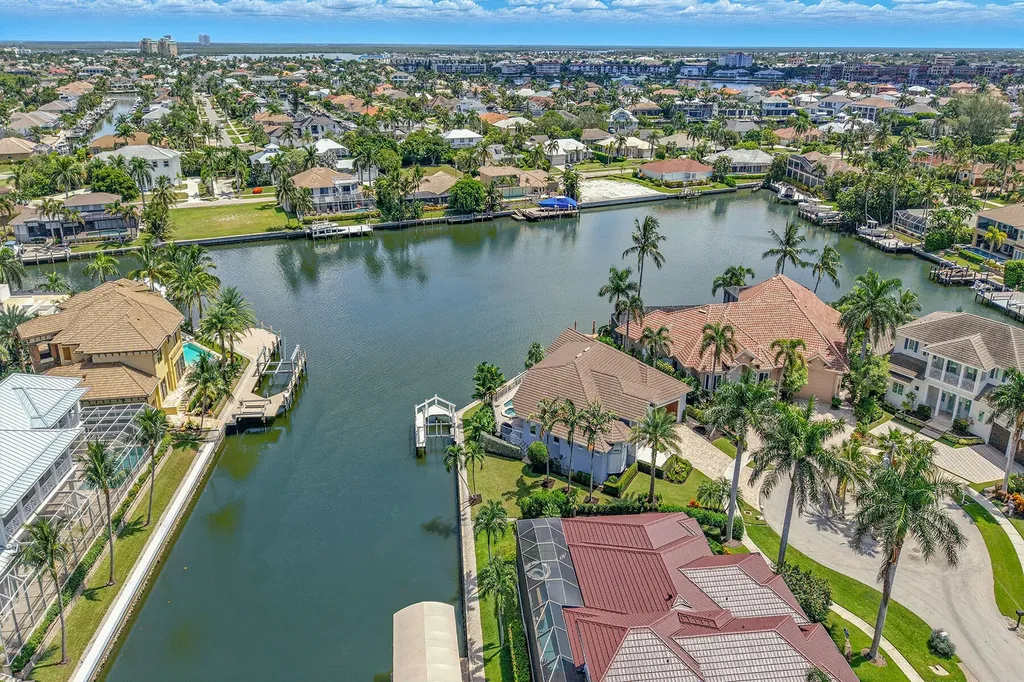 482 Clifton Court Marco Island FL 34145
