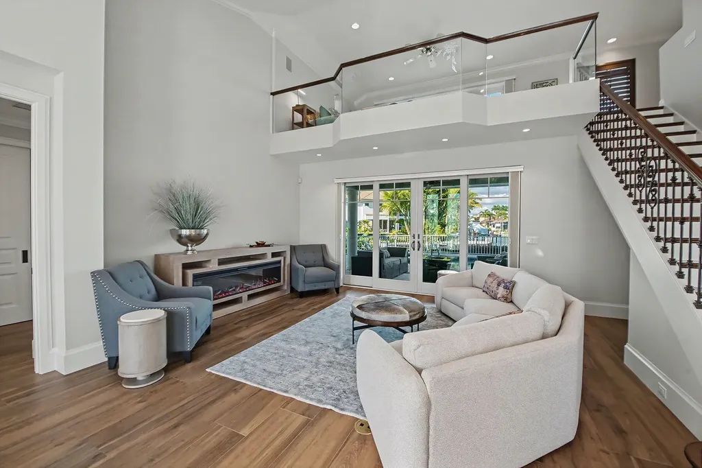 482 Clifton Court Marco Island FL 34145