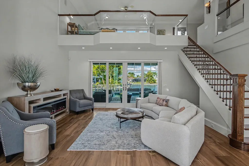 482 Clifton Court Marco Island FL 34145