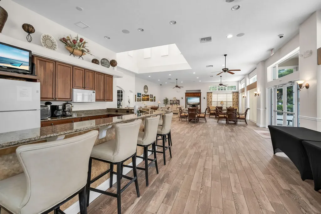 7813 Hawthorne Drive Naples FL 34113