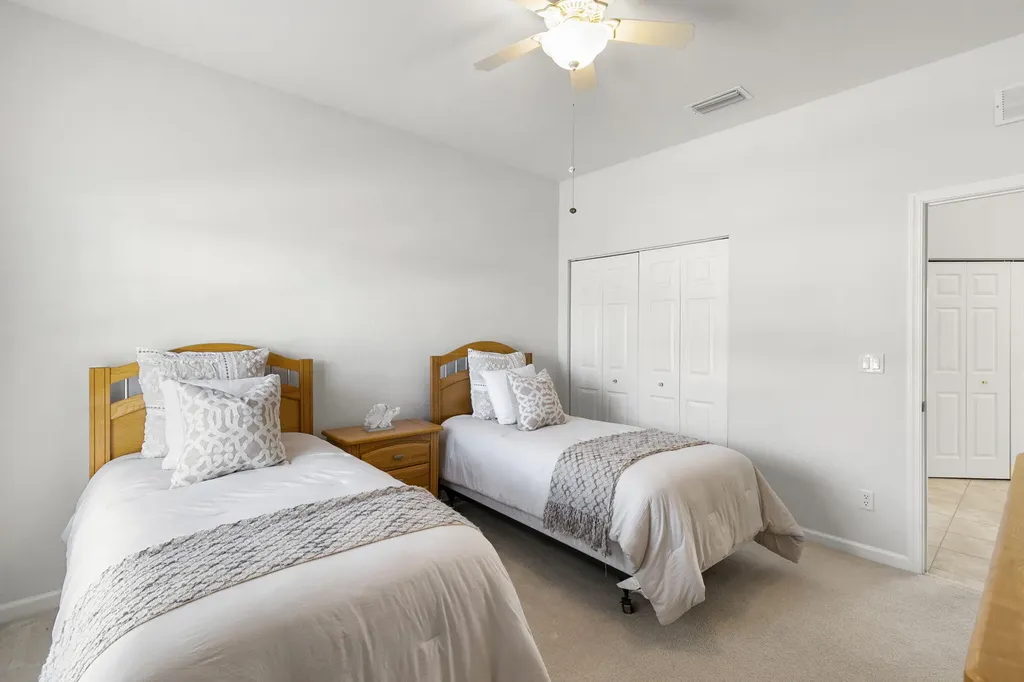 25050 Peacock Naples FL 34114