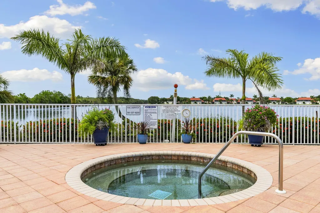 25050 Peacock Naples FL 34114