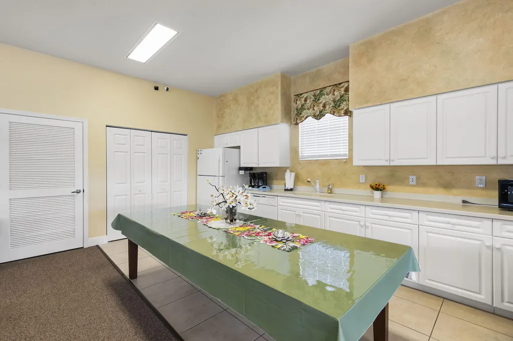 25050 Peacock Naples FL 34114