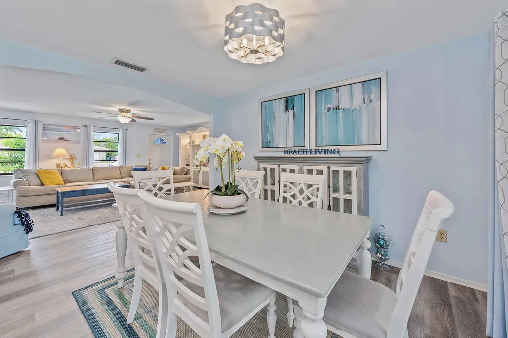 4841 Molokai Drive Naples FL 34112