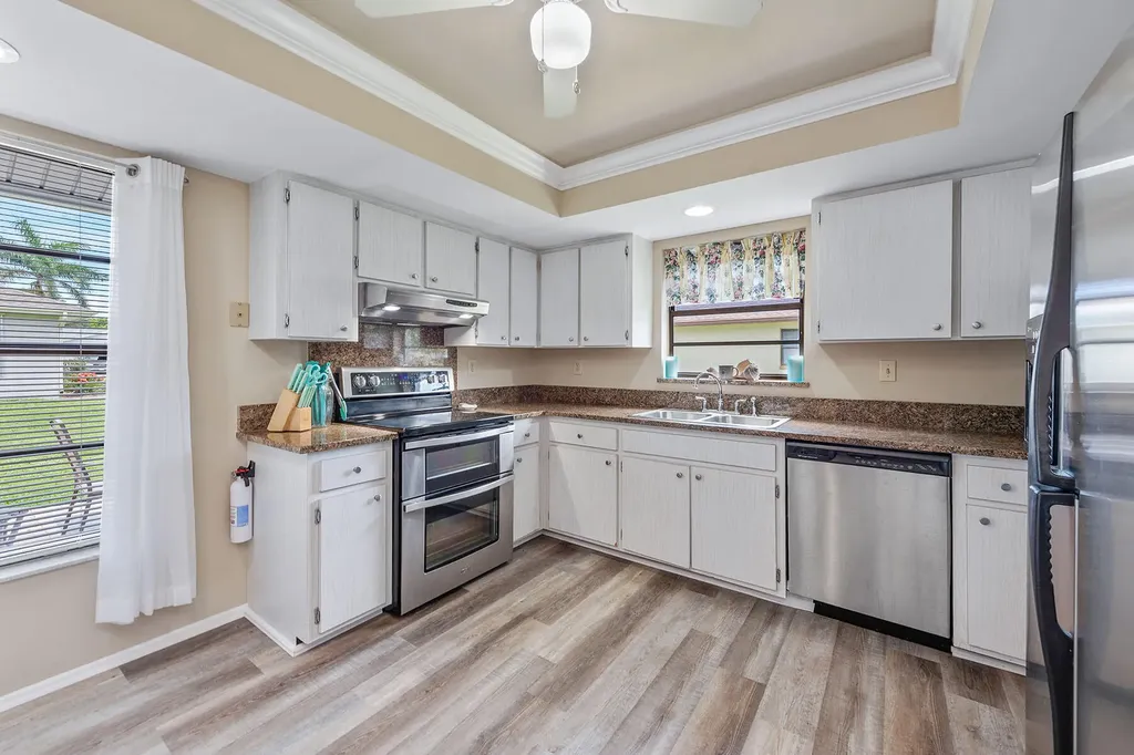 4841 Molokai Drive Naples FL 34112