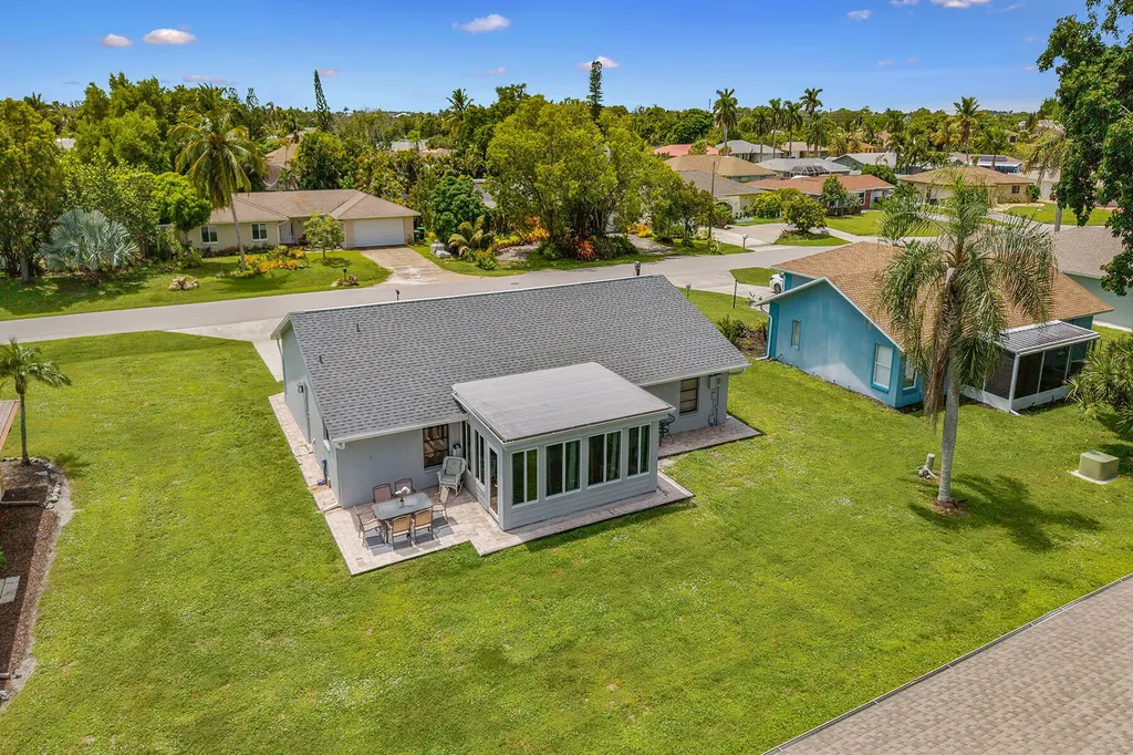 4841 Molokai Drive Naples FL 34112