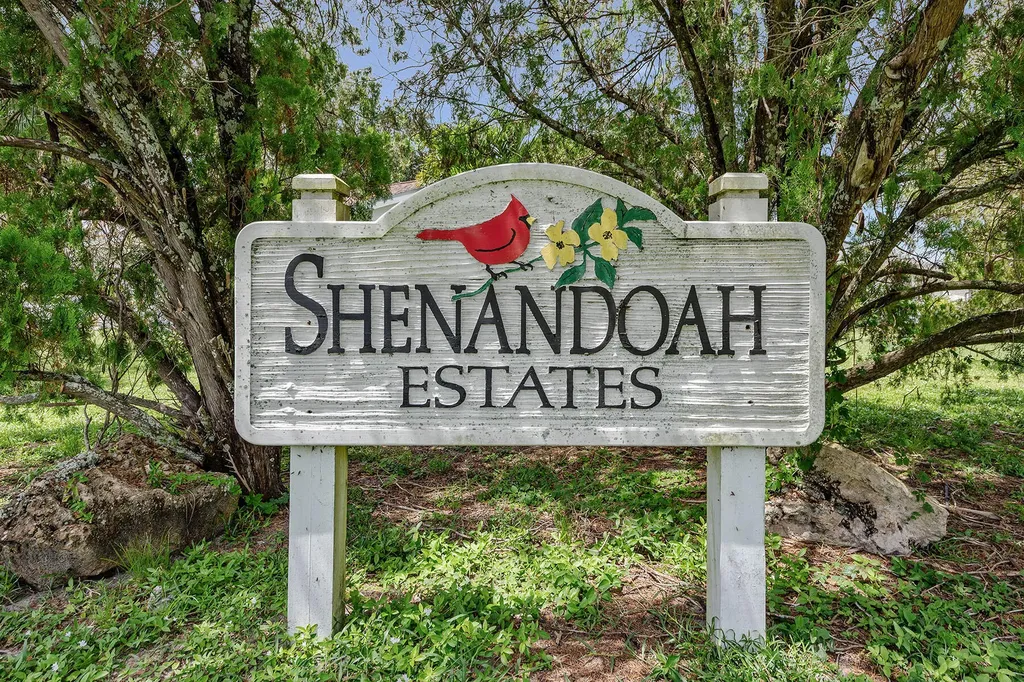 4841 Molokai Drive Naples FL 34112