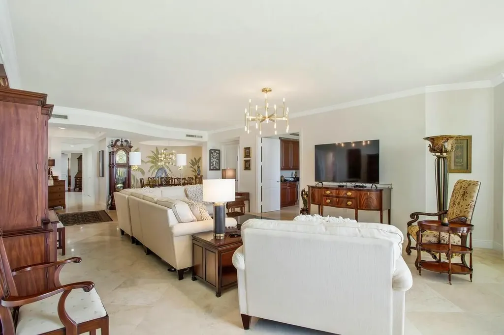 970 Cape Marco Marco Island FL 34145