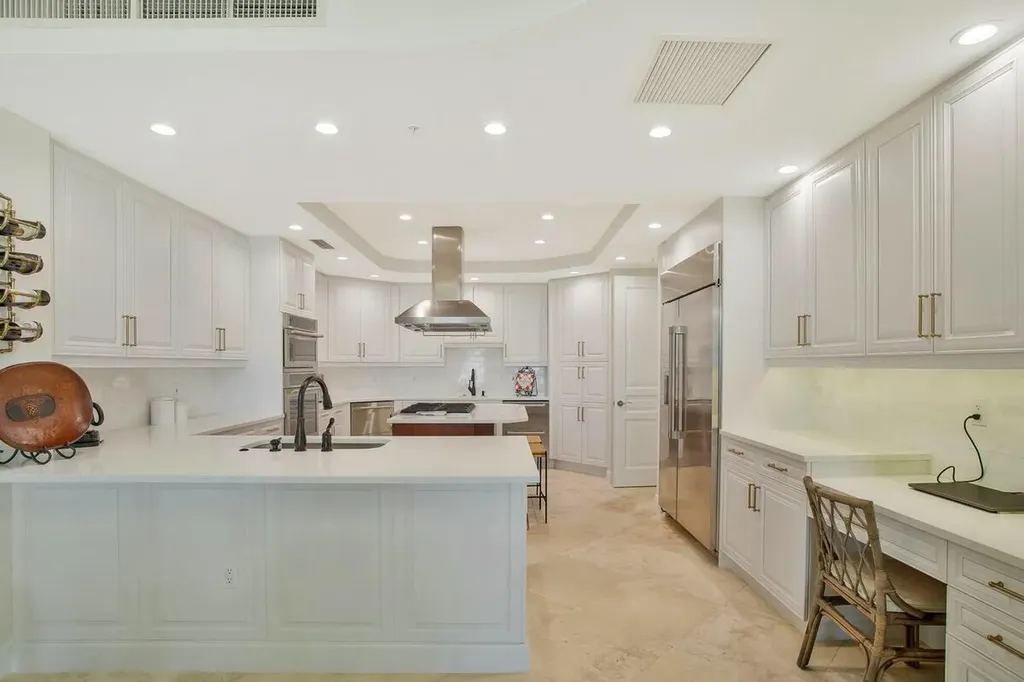 970 Cape Marco Marco Island FL 34145