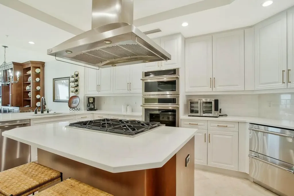 970 Cape Marco Marco Island FL 34145