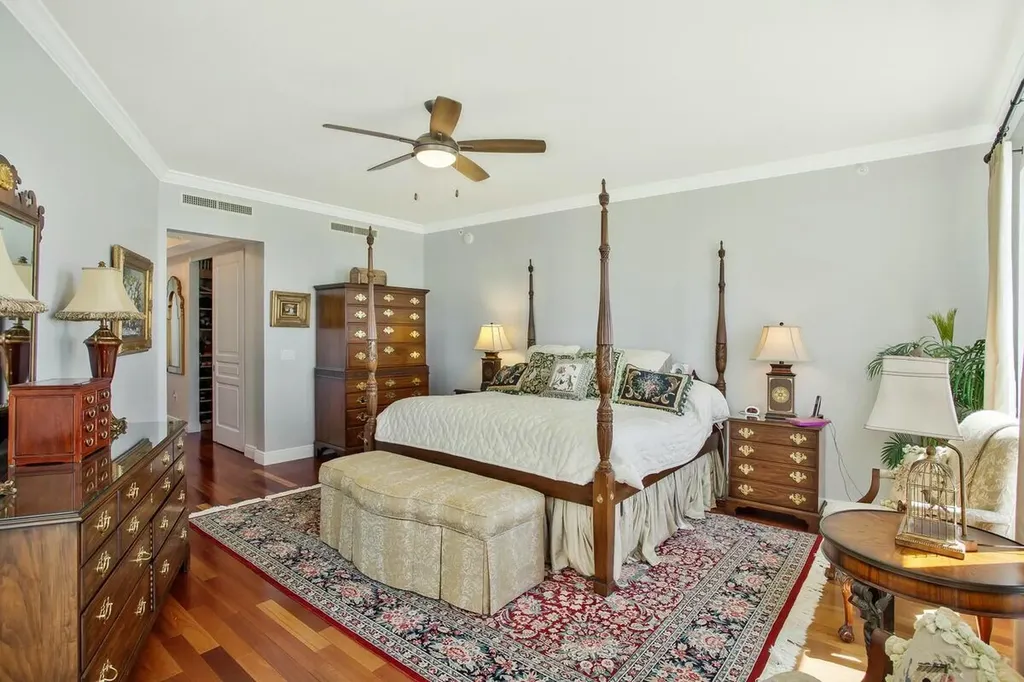 970 Cape Marco Marco Island FL 34145