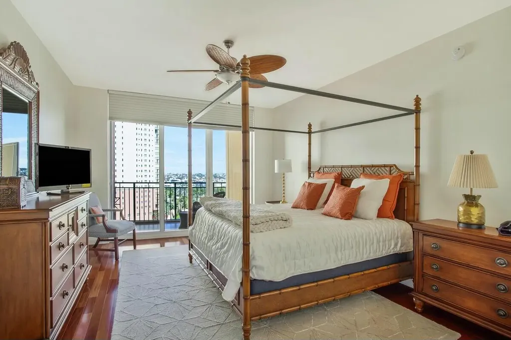 970 Cape Marco Marco Island FL 34145