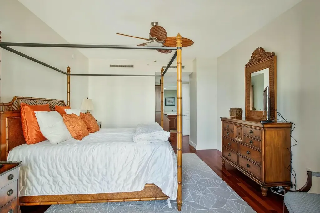 970 Cape Marco Marco Island FL 34145