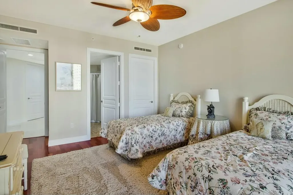 970 Cape Marco Marco Island FL 34145