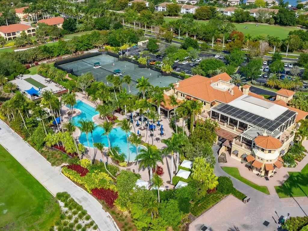 1498 Borghese Lane Naples FL 34114