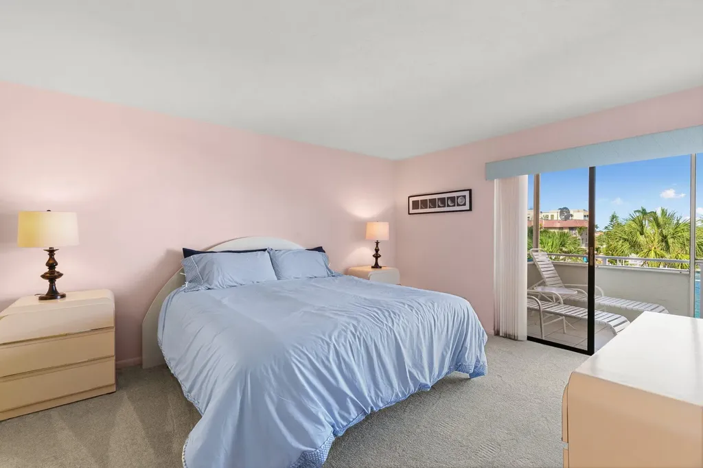 1041 Swallow Avenue Marco Island FL 34145