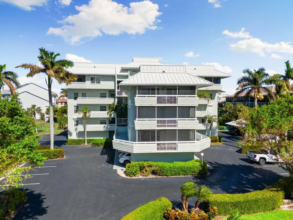 1041 Swallow Avenue Marco Island FL 34145