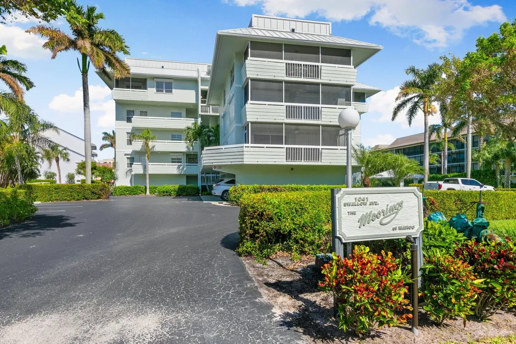 1041 Swallow Avenue Marco Island FL 34145