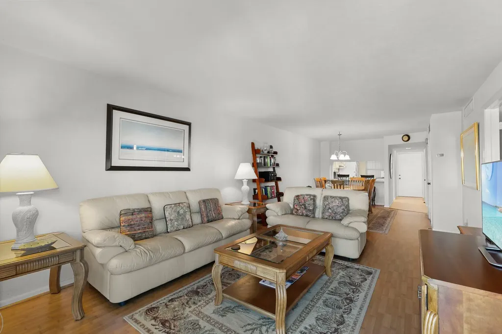 1041 Swallow Avenue Marco Island FL 34145