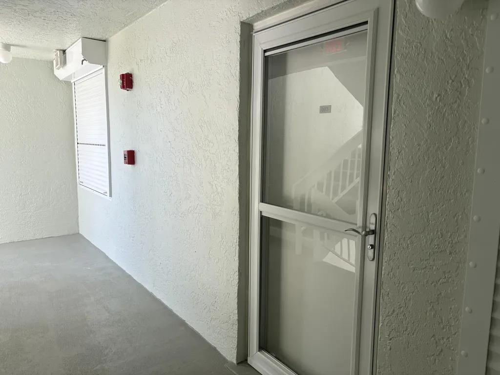 1041 Swallow Avenue Marco Island FL 34145